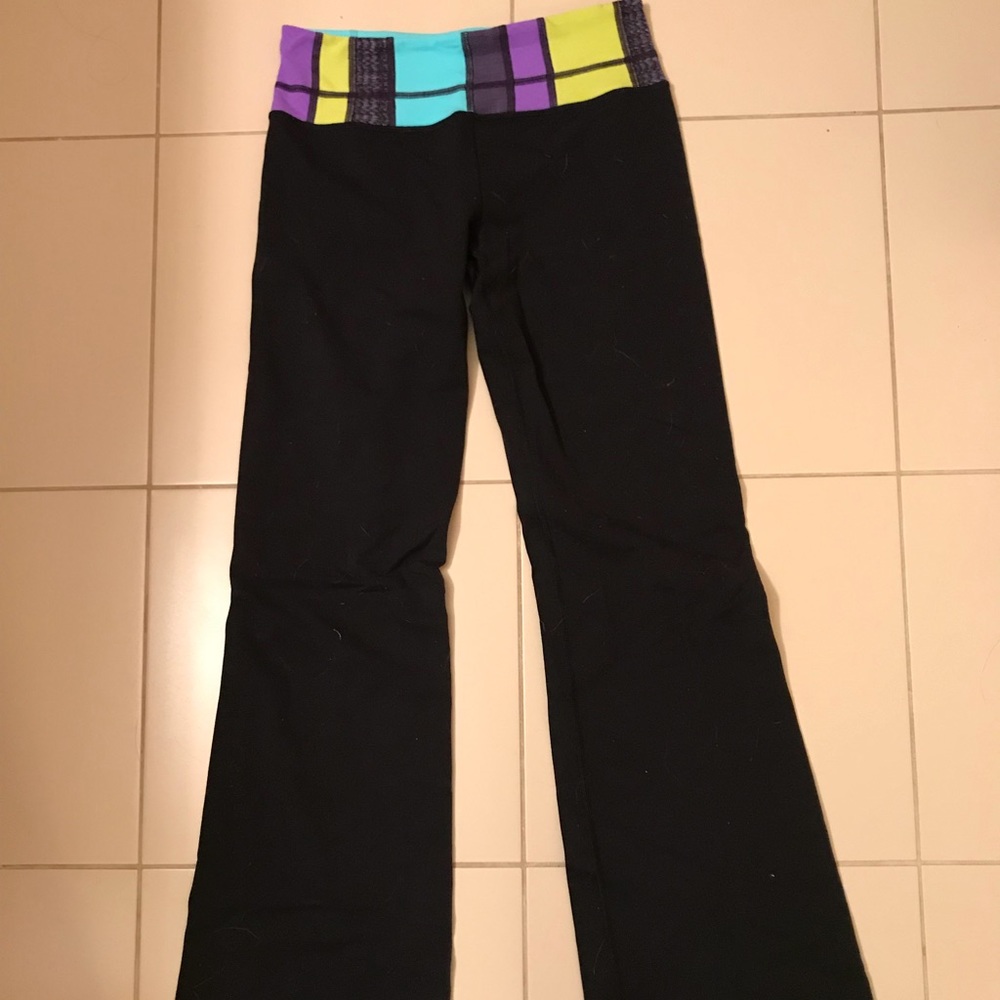 Lululemon groove pants size 4